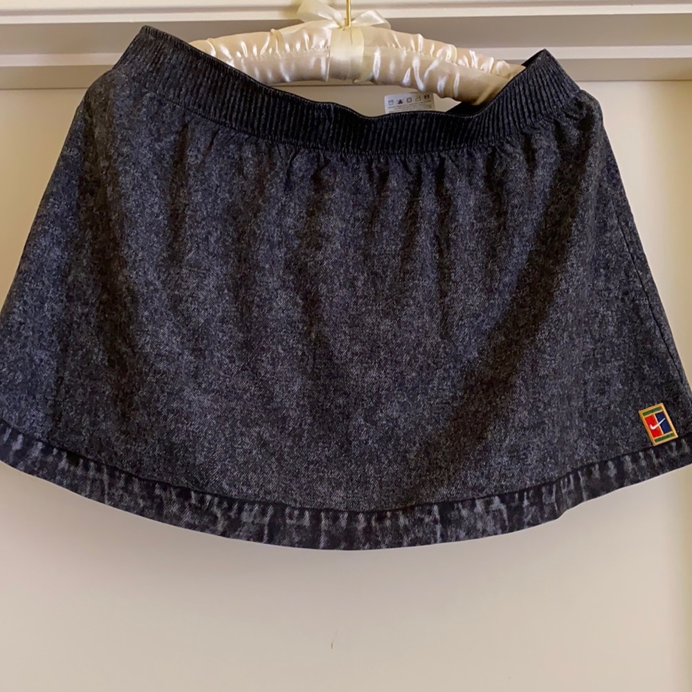 Nike tennis skirt size M